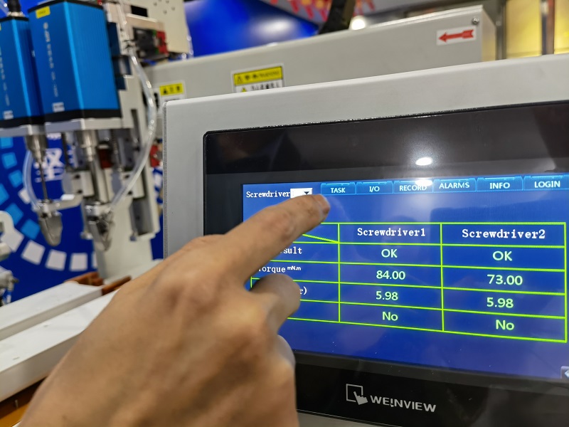 自動(dòng)鎖螺絲機(jī)電批與智能電批(智能電批與普通電批的區(qū)別) 自動(dòng)鎖螺絲機(jī)電批與智能電批(智能電批與普通電批的區(qū)別)